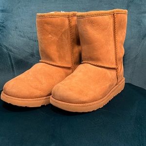 Chestnut Childs Ugg Waterproof Boots.